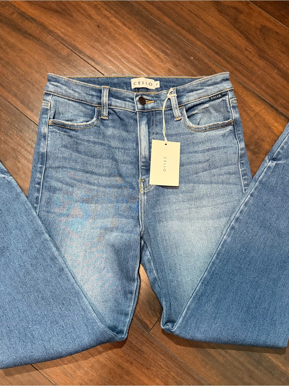 Cello high rise skinny jeans size 7 NWT